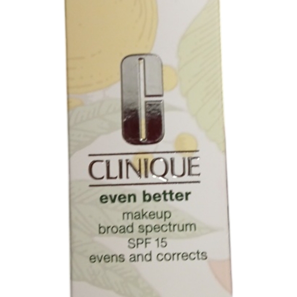 Clinique Even Better Face Makeup SPF 15 Foundation- WN 120 Pecan - Picture 4 of 6